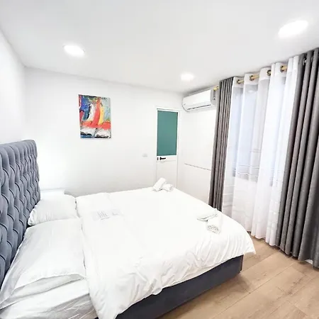 Tirana Inn Hotel 3*
