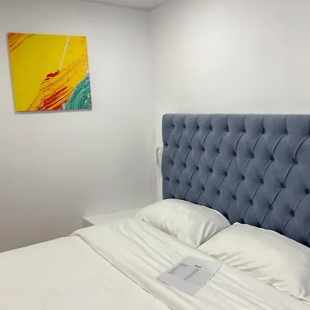 Tirana Inn Hotel 3*