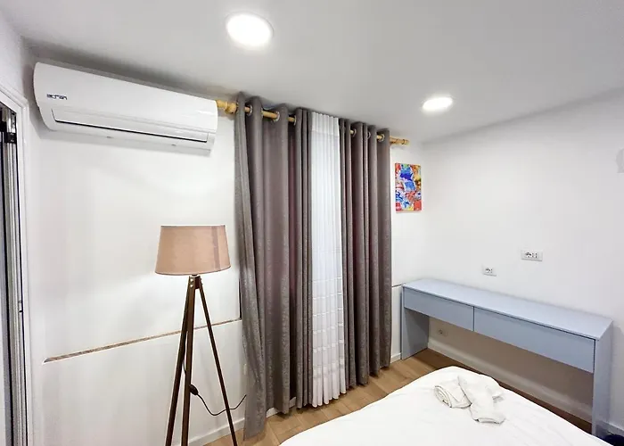 Tirana Inn Hotel 3*