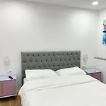 Tirana Inn Hotel Szálloda
