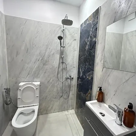 Tirana Inn Hotel 3* Tirana