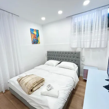 Tirana Inn Hotel Hotell 3*