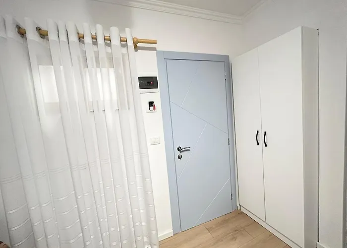 Tirana Inn Hotel Hotel