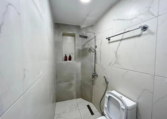 فندق Tirana Inn Hotel 3*
