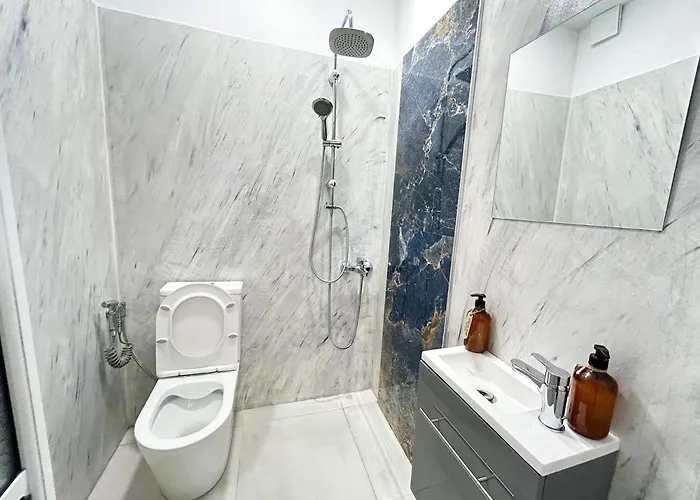 فندق Tirana Inn Hotel