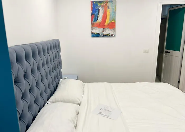 Tirana Inn Hotel מלון טיראנה