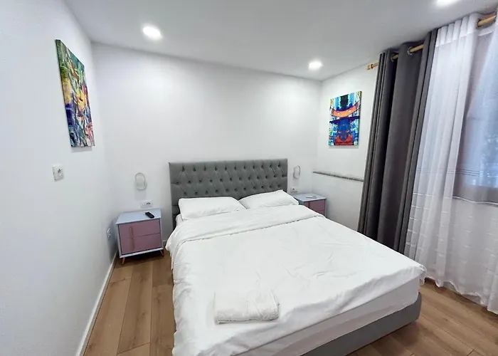 Tirana Inn Hotel فندق تيرانا